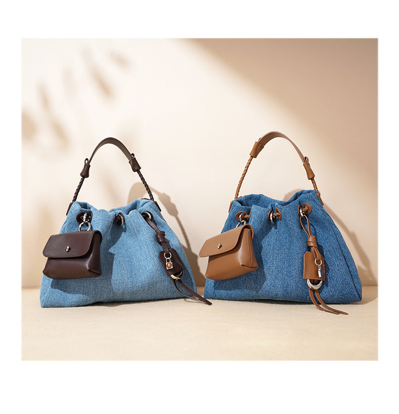 Cloud messenger bag