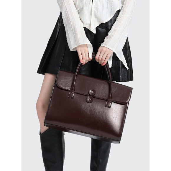 Portable shoulder tote bag