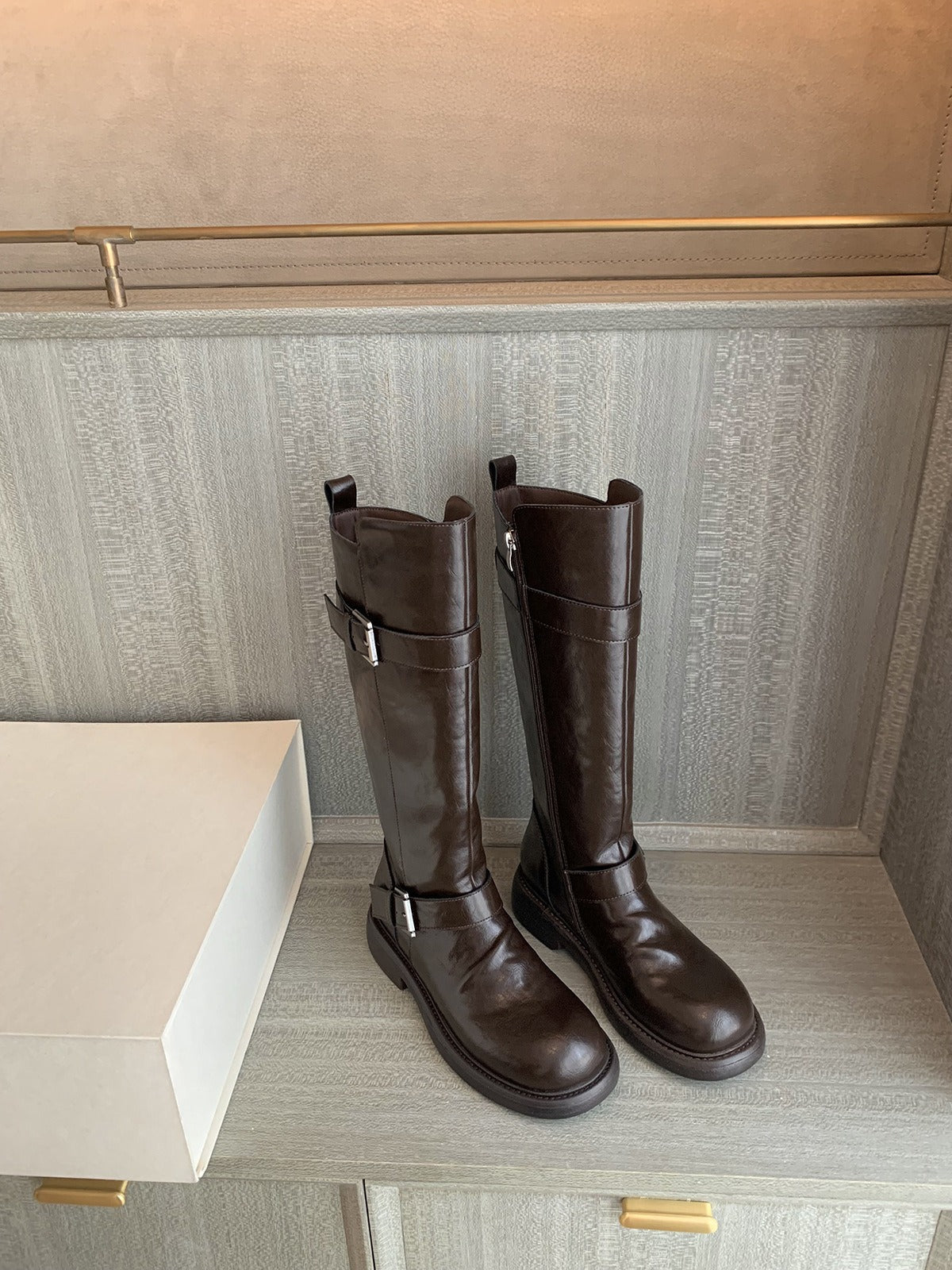 Double buckle thick-soled soft leather short boots