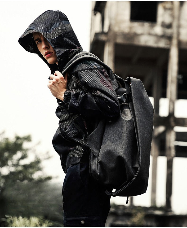 Outdoor large capacity backpack