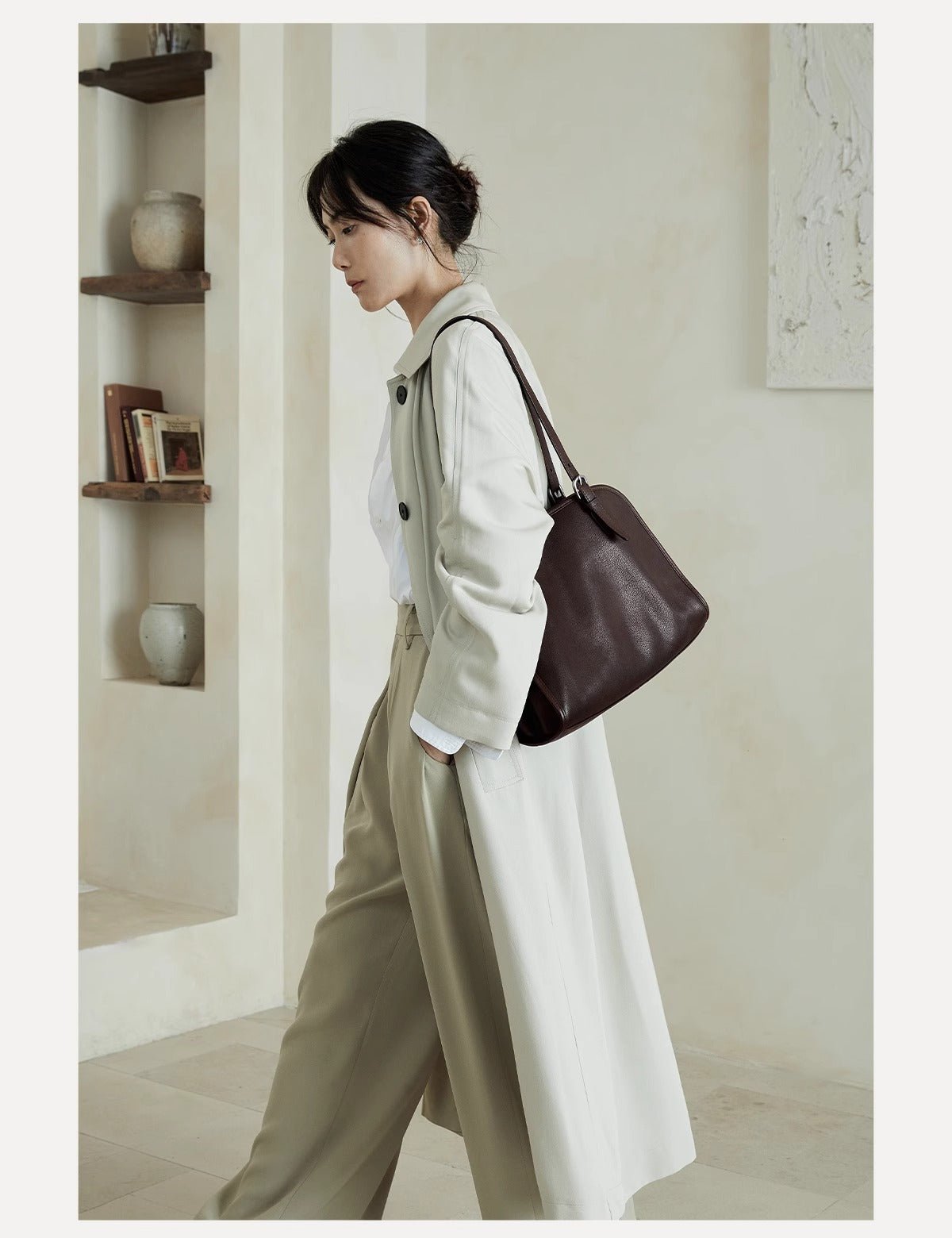 Large capacity armpit bag