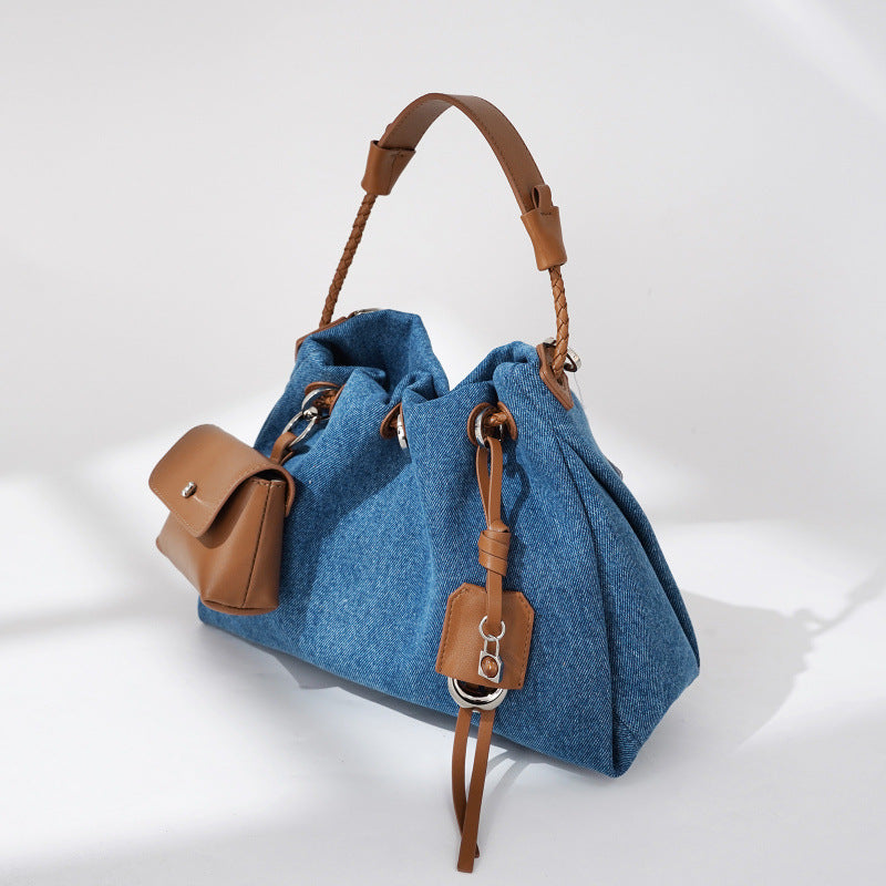 Cloud messenger bag