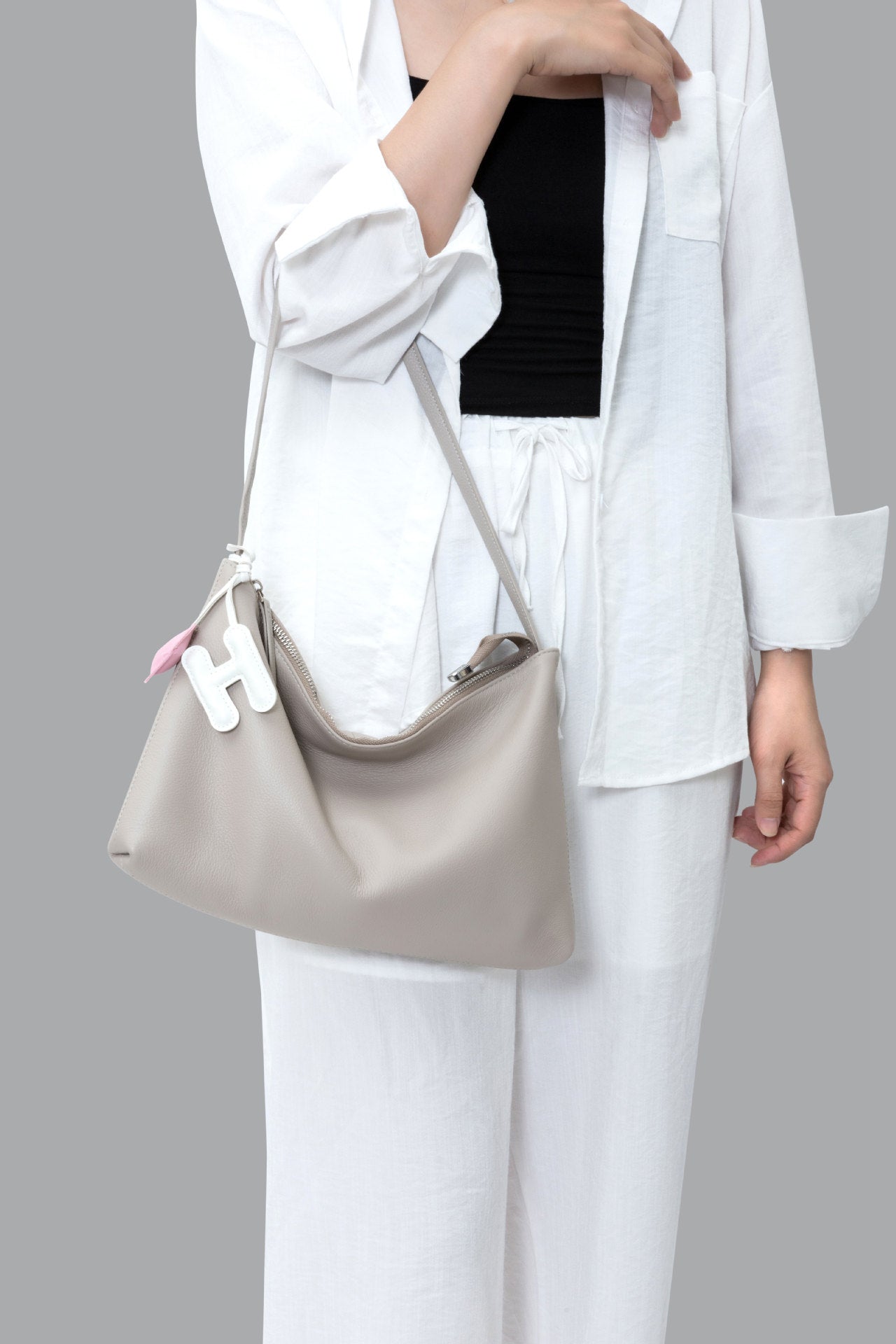 Crossbody shoulder armpit bag