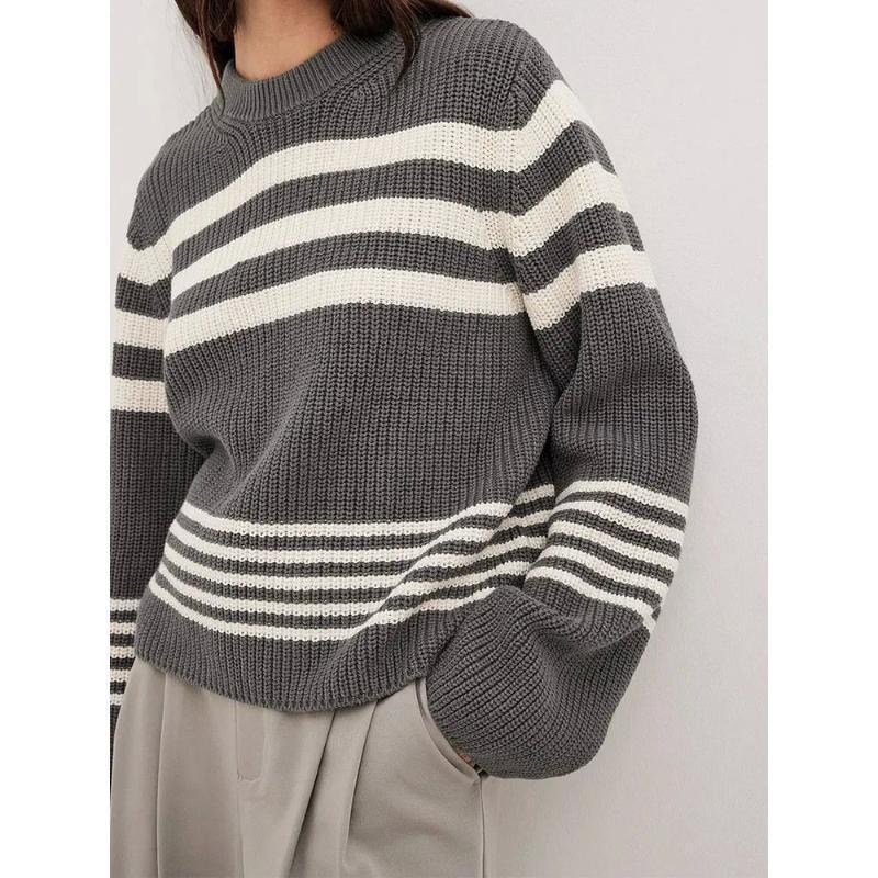Embroidered knit sweater