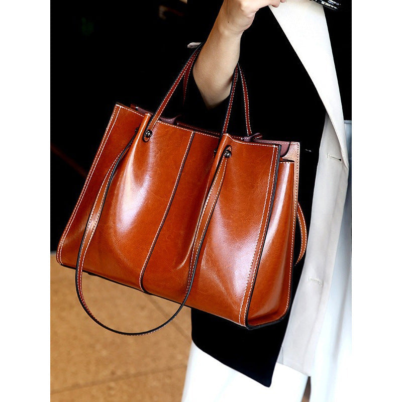 Portable shoulder tote bag