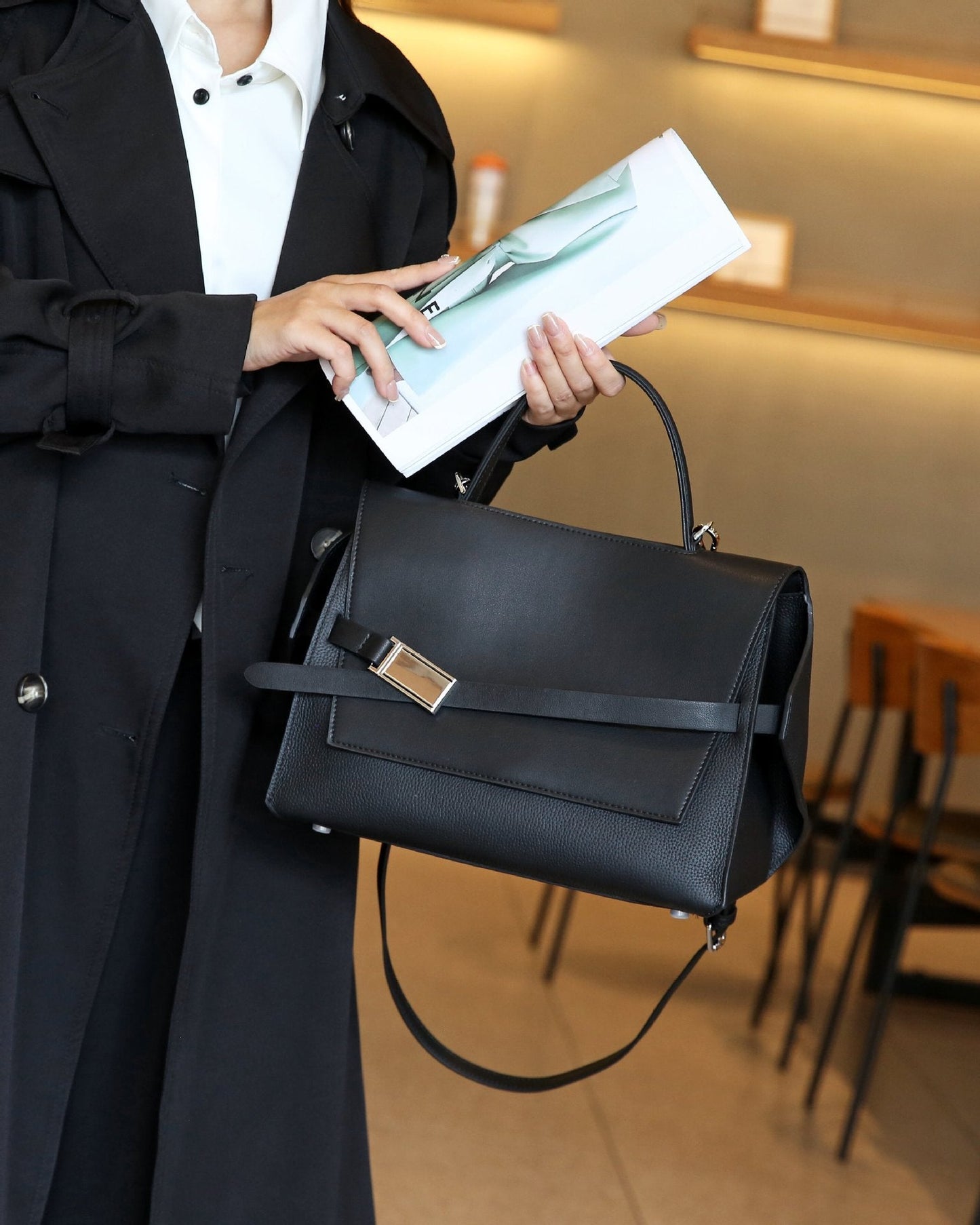 Shoulder tote bag