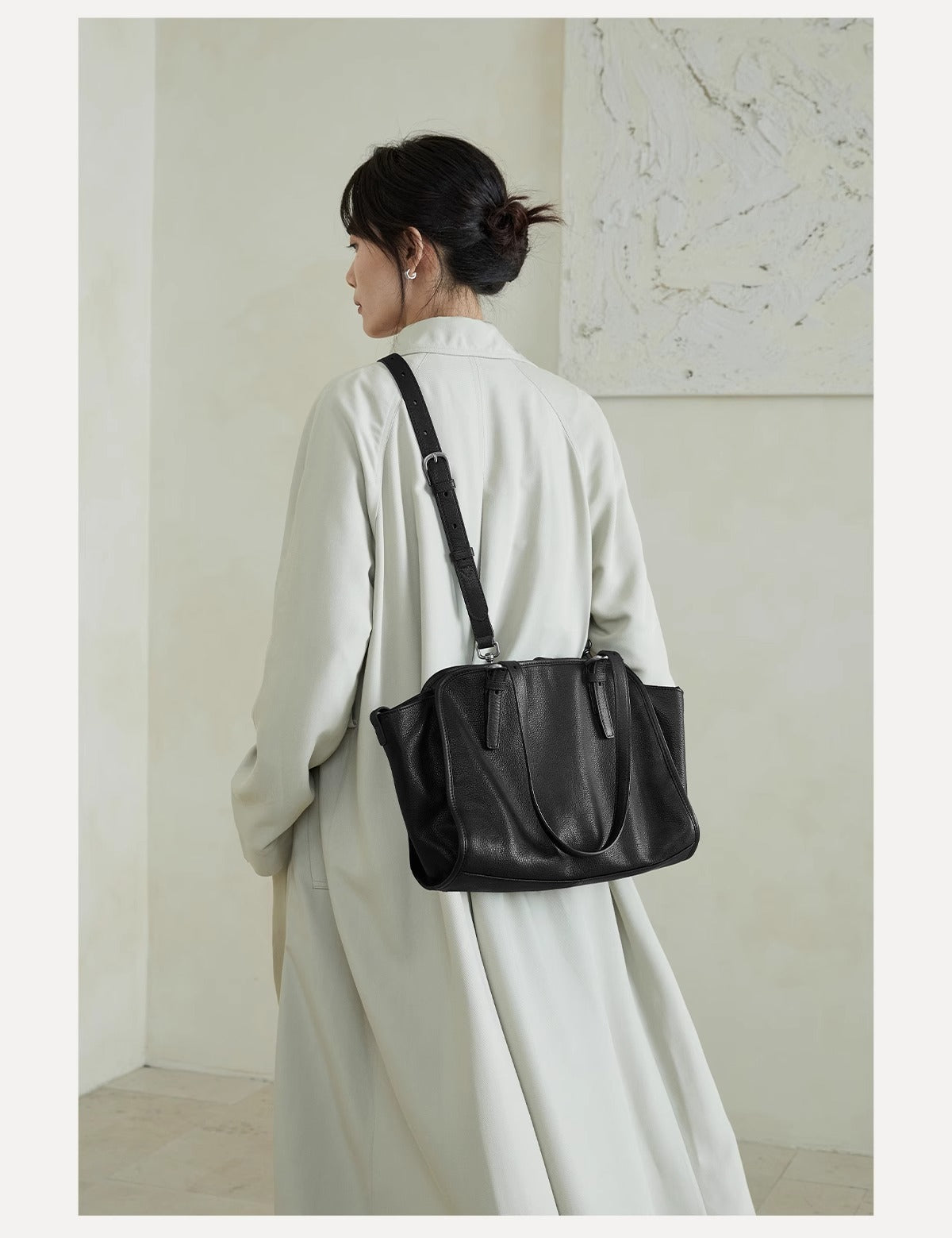 Large capacity armpit bag