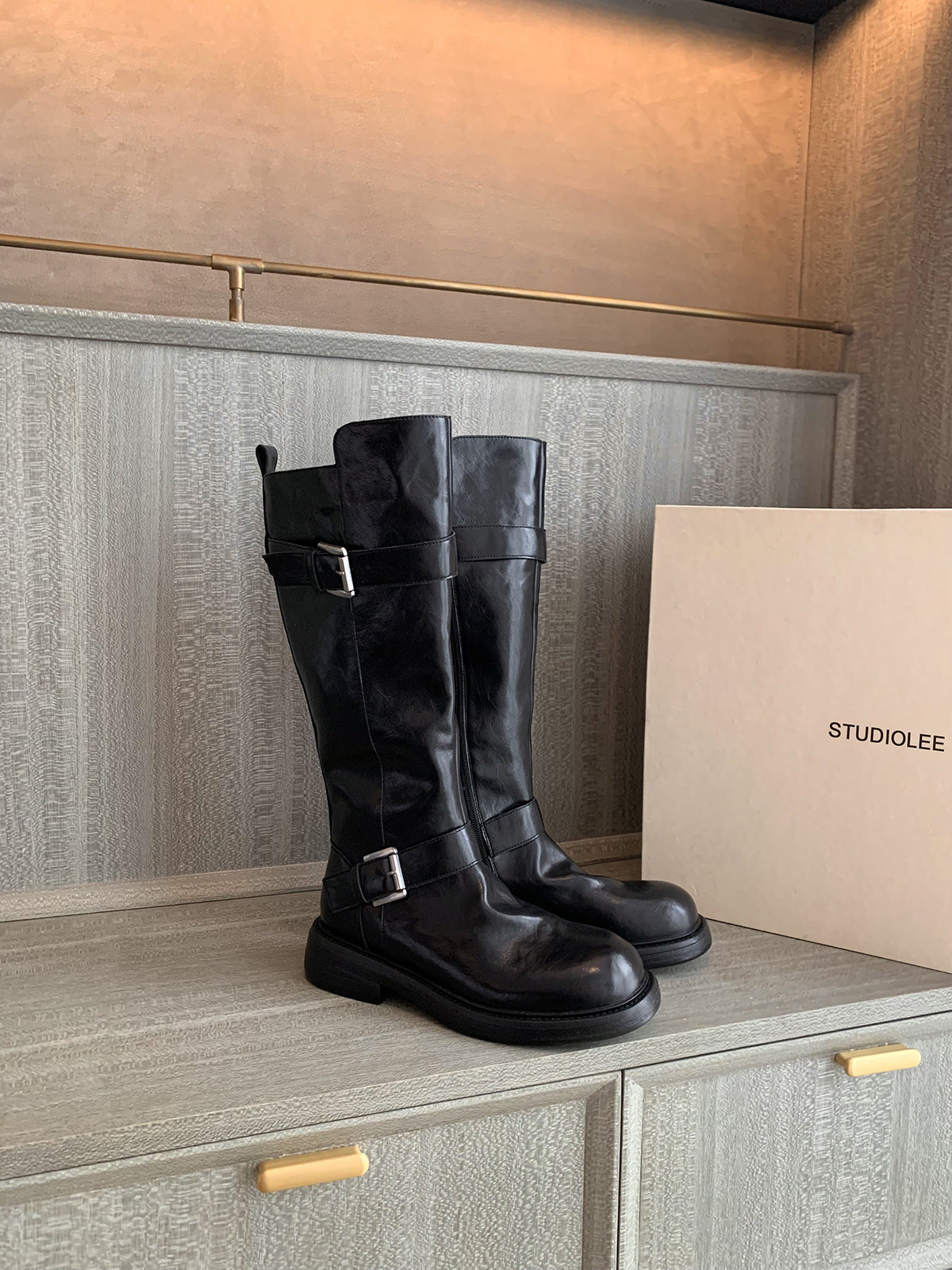 Double buckle thick-soled soft leather short boots