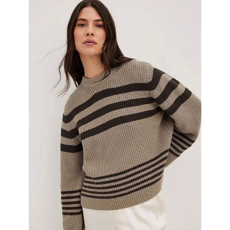 Embroidered knit sweater
